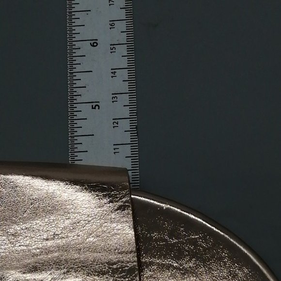 Rue 21 Womens Melanie Slide Sandal Gold Leather Wide Upper Strap Flat Heel 7M‎ - Picture 6 of 9